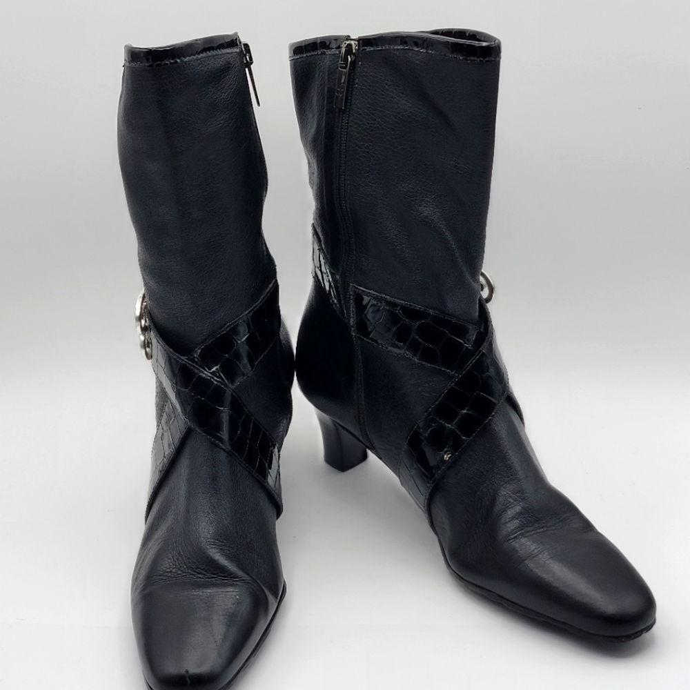 Brighton Black Boots Size 8M. S1029